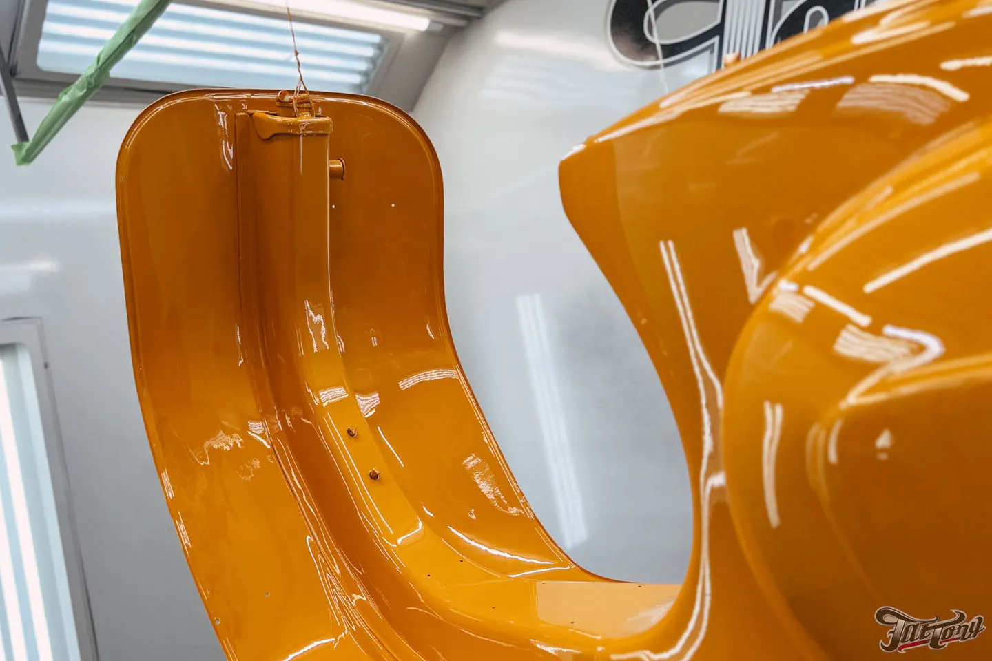 Покраска с подбором цвета мотороллера Vespa